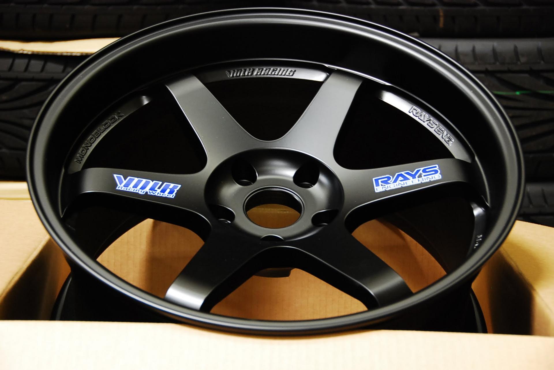 Fb дисков. Диски rays Volk Racing te37. Rays Volk Racing te37 SL. Volk Racing te37 r17. Rays Volk te37 на ВАЗ.